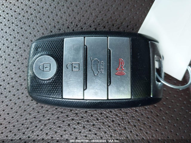 KIA SOUL + 2017 KNDJP3A58H7463647 Image 11