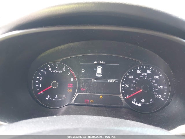 KIA SOUL + 2017 KNDJP3A58H7463647 Image 7