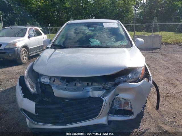 KL7CJKSB0JB607457 Chevrolet TRAX LS