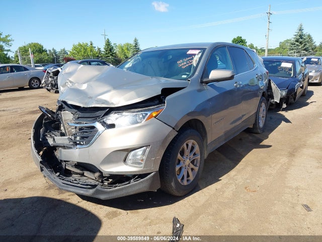 Chevrolet EQUINOX LT 2018 3GNAXSEV2JS631432 Image 2