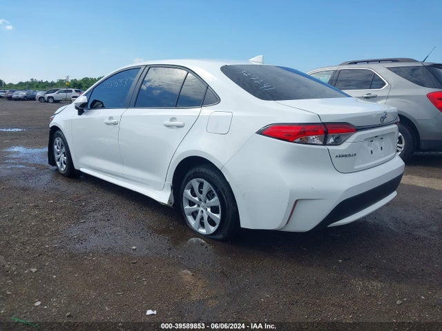 Toyota COROLLA LE 2022 5YFEPMAE0NP327241 Image 3