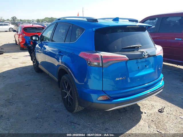 Toyota RAV4 SE 2016 JTMNFREVXGJ066136 Image 3