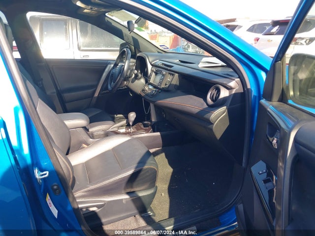 Toyota RAV4 SE 2016 JTMNFREVXGJ066136 Image 5