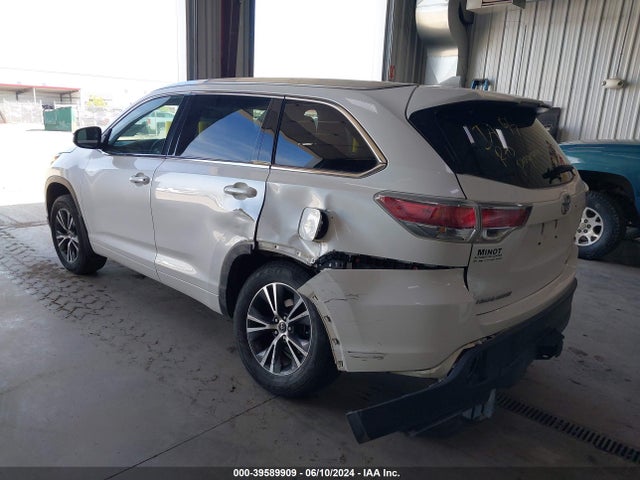 Toyota Highlander Xle V6 2016 5TDJKRFH9GS303950 Image 3