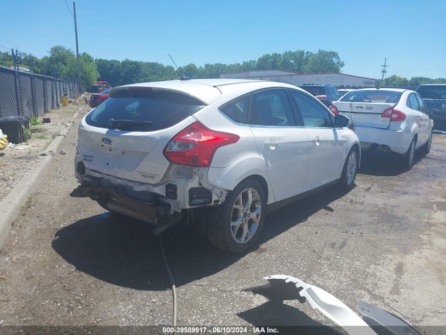 Ford Focus Titanium 2014 1FADP3N25EL130764 Image 4