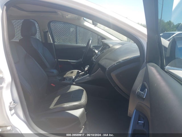 Ford Focus Titanium 2014 1FADP3N25EL130764 Image 5