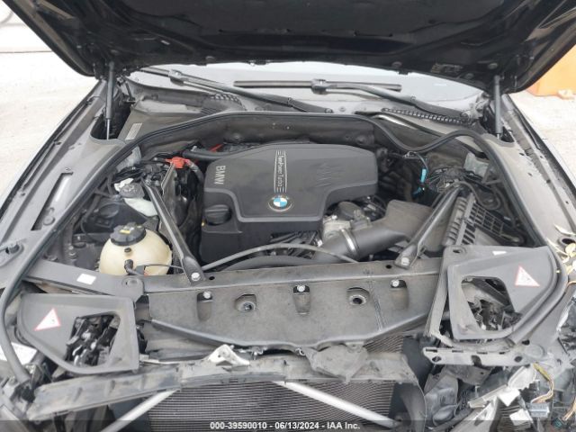 WBA5A5C53GD526565 BMW 528I
