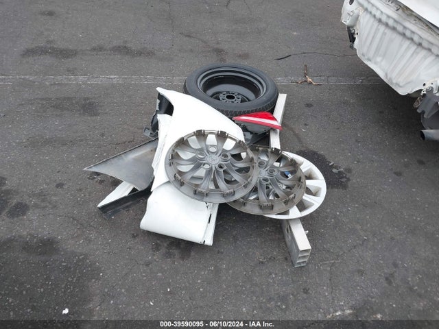 Toyota CAMRY LE 2016 4T4BF1FK9GR565440 Image 12
