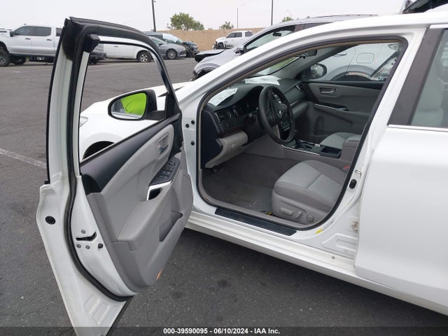Toyota CAMRY LE 2016 4T4BF1FK9GR565440 Image 5