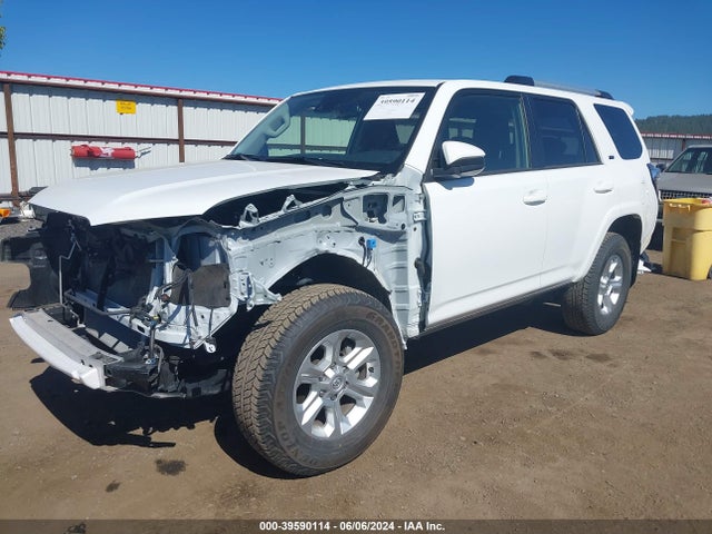 Toyota 4RUNNER SR5 2023 JTEEU5JR2P5302693 Image 2