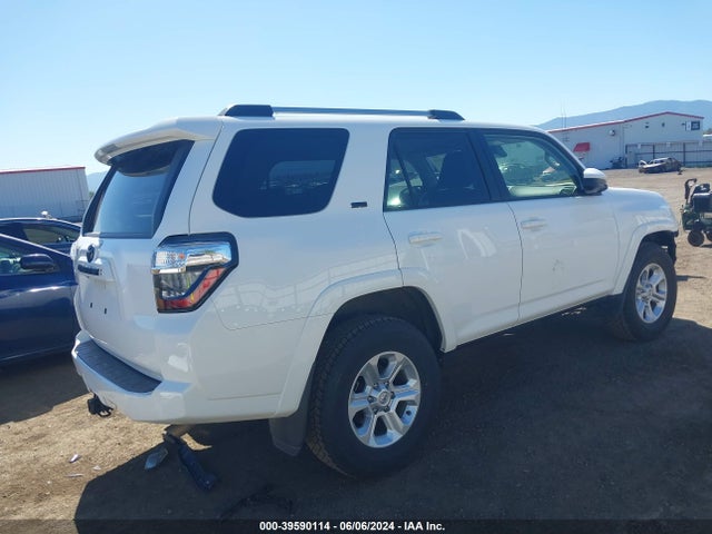 Toyota 4RUNNER SR5 2023 JTEEU5JR2P5302693 Image 4