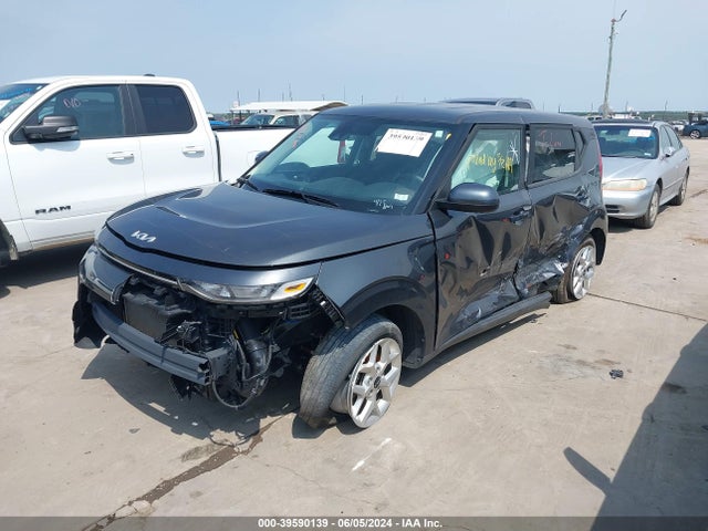 KIA SOUL LX 2022 KNDJ23AUXN7827164 Image 2
