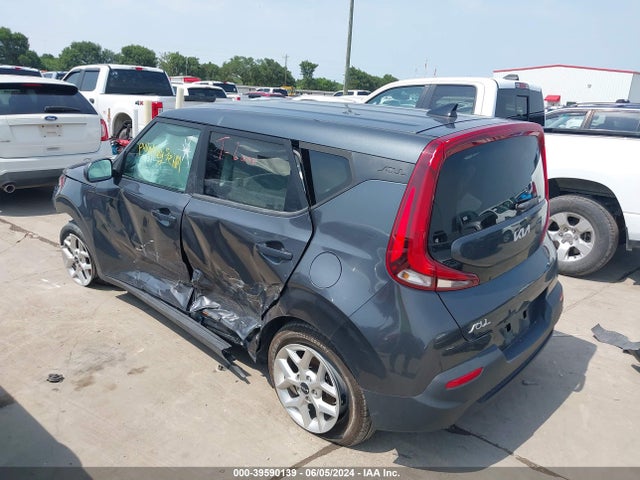 KIA SOUL LX 2022 KNDJ23AUXN7827164 Image 3
