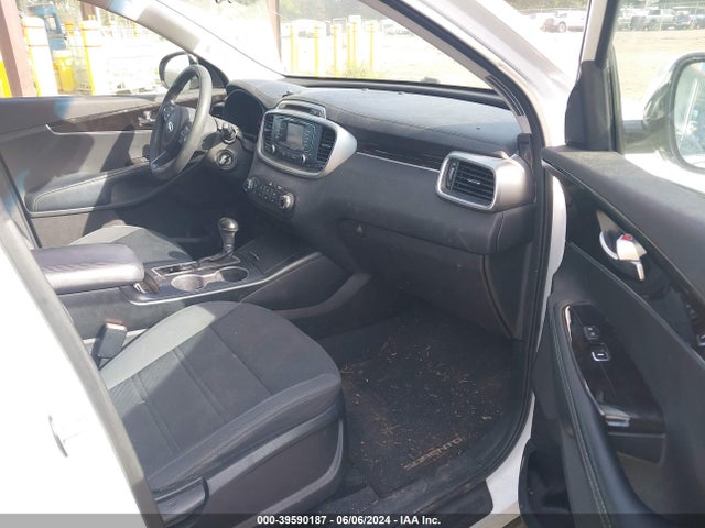 KIA Sorento 3.3l Lx 2017 5XYPG4A55HG213723 Image 5