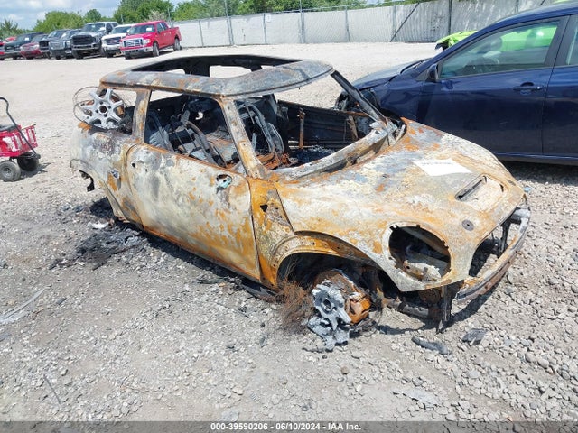 2007 MINI COOPER S WMWMF73527TL86443 Photo 0