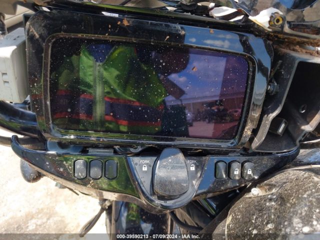 2022 HARLEY-DAVIDSON FLHXSE 1HD1PXL12NB951050 Photo 6
