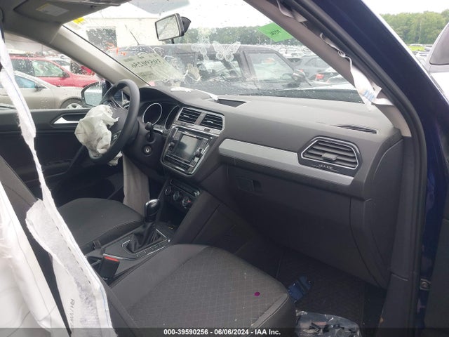 3VV1B7AX8MM036221 Volkswagen Tiguan 2.0t S