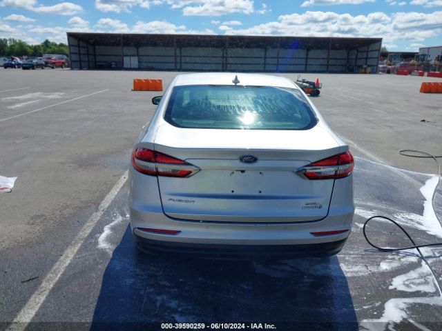 3FA6P0MUXKR180857 Ford Fusion Hybrid Sel