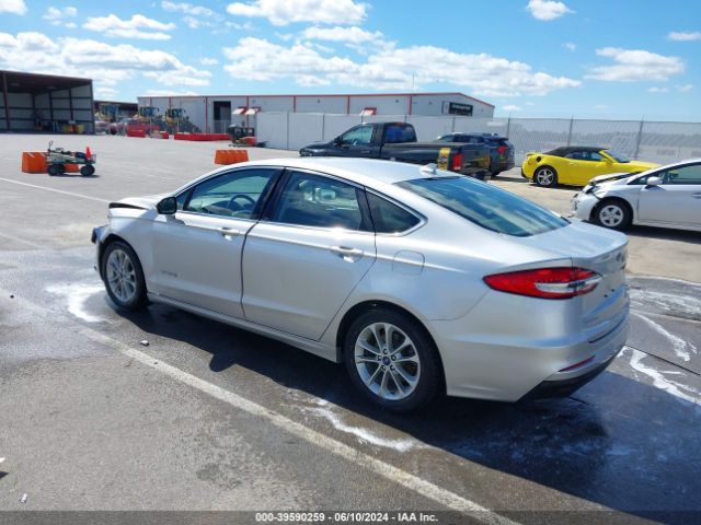 3FA6P0MUXKR180857 Ford Fusion Hybrid Sel
