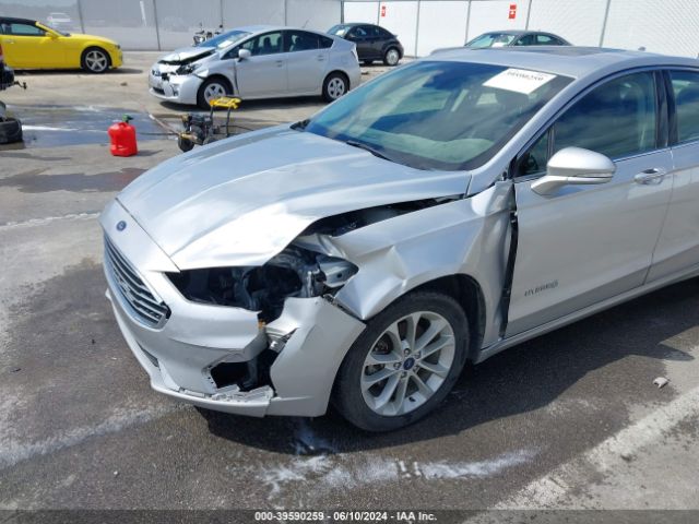 3FA6P0MUXKR180857 Ford Fusion Hybrid Sel