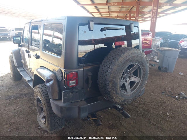 1C4BJWDG9GL167563 Jeep Wrangler Unlimited Freedom