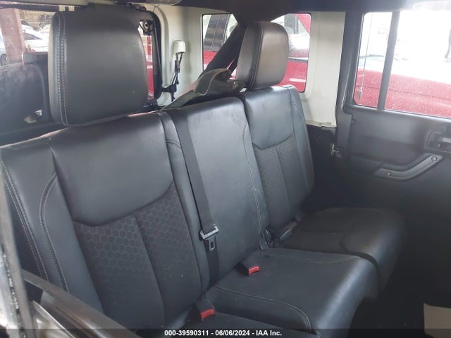1C4BJWDG9GL167563 Jeep Wrangler Unlimited Freedom
