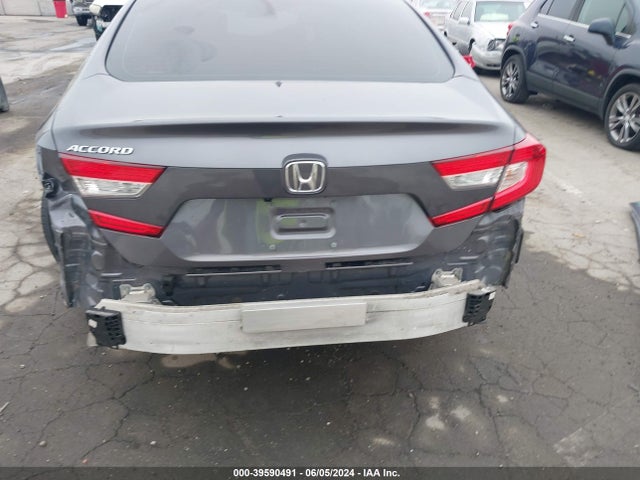 Honda ACCORD LX 2018 1HGCV1F16JA258301 Image 17
