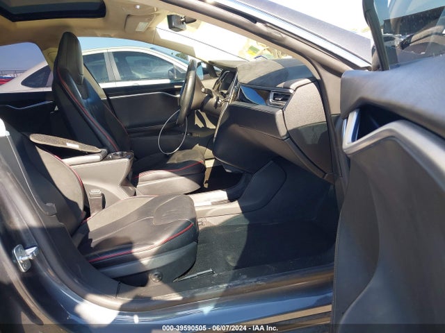5YJSA1H17EFP55731 Tesla Model S P85