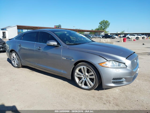 2011 JAGUAR XJ SAJWA2GE7BMV09522 Photo 0