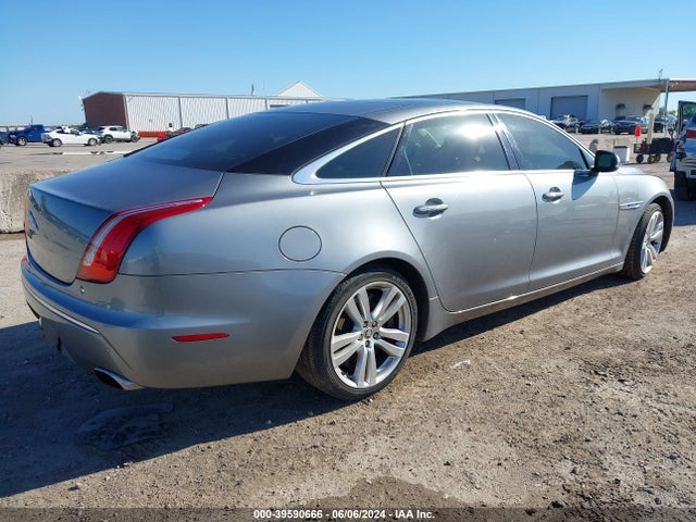 2011 JAGUAR XJ SAJWA2GE7BMV09522 Photo 3