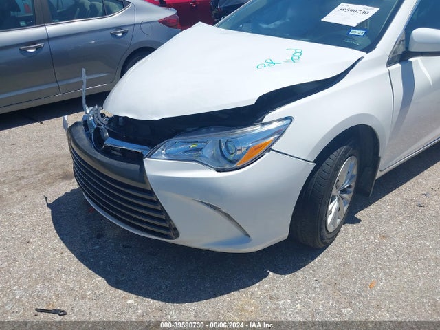 Toyota CAMRY LE 2015 4T4BF1FK5FR458903 Image 18