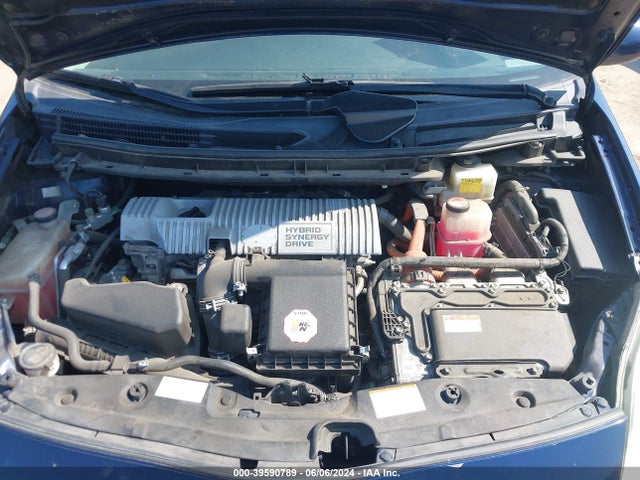 Toyota Prius Two 2015 JTDKN3DU3F2001522 Image 10
