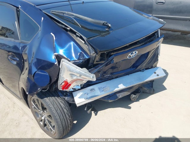 Toyota Prius Two 2015 JTDKN3DU3F2001522 Image 6