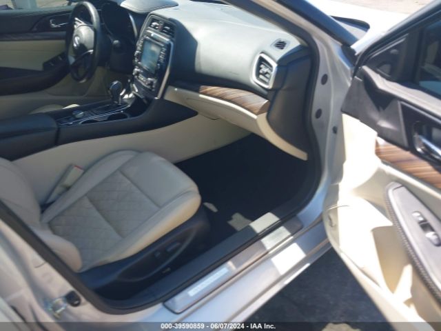 1N4AA6AP2GC430627 Nissan Maxima 3.5 Platinum
