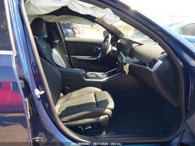 3MW69FF02R8E26153 BMW 3 Series 330i