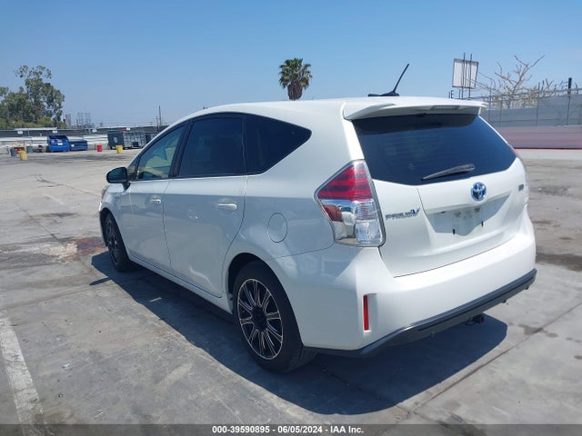 Toyota Prius V Four 2015 JTDZN3EU1FJ028608 Image 3