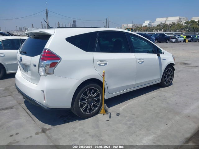 Toyota Prius V Four 2015 JTDZN3EU1FJ028608 Image 4