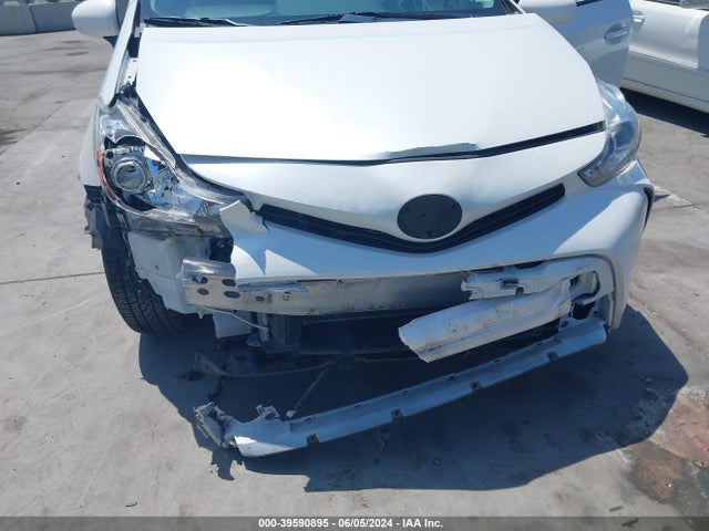 Toyota Prius V Four 2015 JTDZN3EU1FJ028608 Image 6