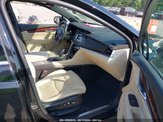 1GYKNDRS7HZ282130 Cadillac XT5 LUXURY