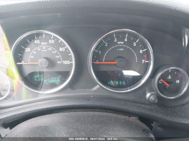 1C4BJWDG2EL129427 Jeep Wrangler Unlimited Sport