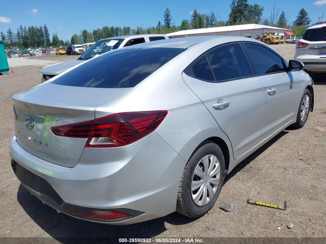 Hyundai ELANTRA SE 2019 5NPD74LF0KH435384 Image 4