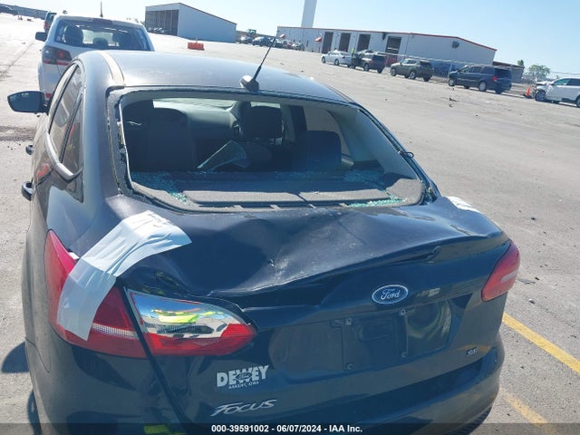 Ford FOCUS SE 2018 1FADP3F22JL260820 Image 6