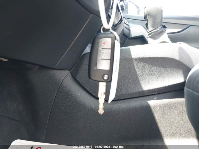 Nissan ROGUE S 2018 JN8AT2MT7JW451909 Image 11