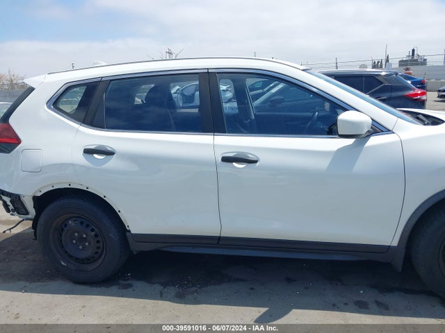 Nissan ROGUE S 2018 JN8AT2MT7JW451909 Image 13