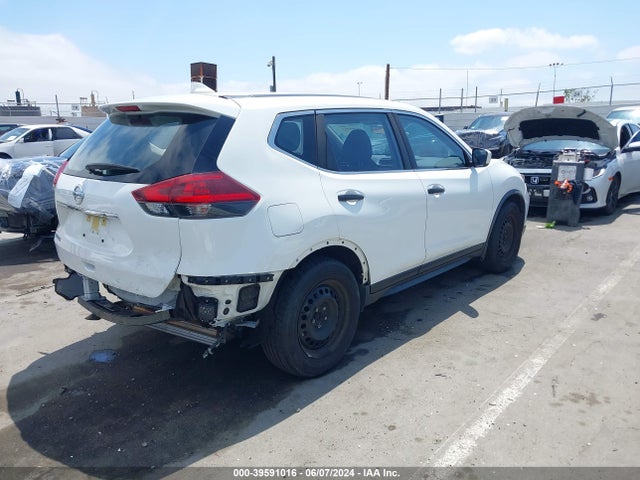 Nissan ROGUE S 2018 JN8AT2MT7JW451909 Image 4