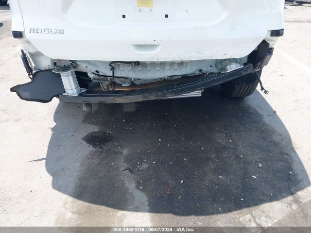 Nissan ROGUE S 2018 JN8AT2MT7JW451909 Image 6