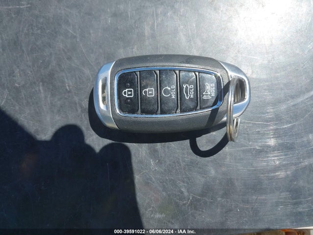 5NPLM4AG9NH079036 Hyundai ELANTRA SEL