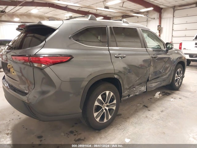 Toyota Highlander Xle 2023 5TDKDRAH3PS522294 Image 4
