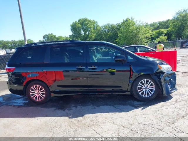 Toyota Sienna Xle 8 Passenger 2018 5TDYZ3DC6JS907686 Image 13