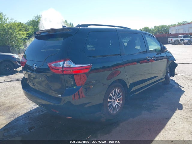 Toyota Sienna Xle 8 Passenger 2018 5TDYZ3DC6JS907686 Image 4
